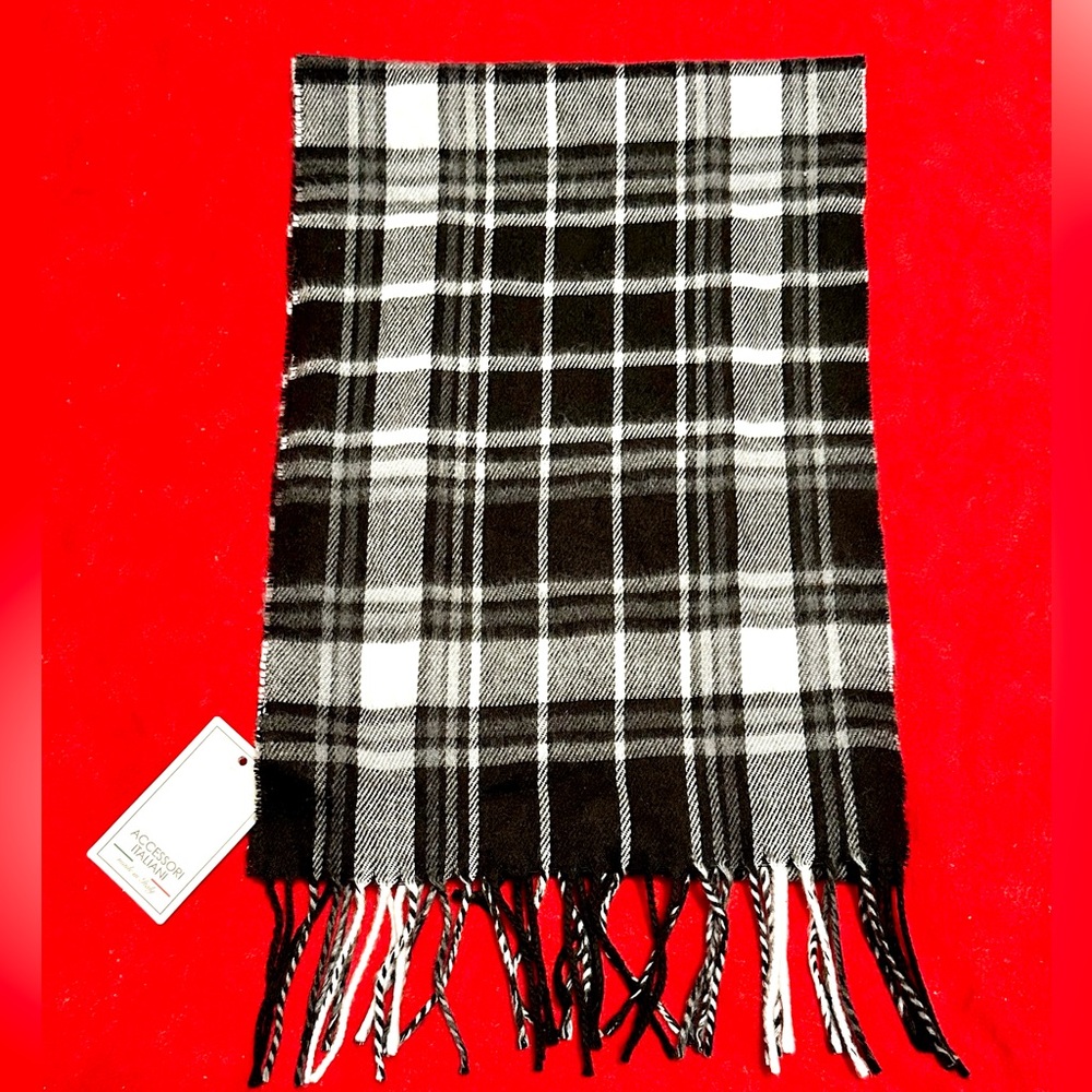 Accessory Accessori Italiani Black and White Plaid Scarf